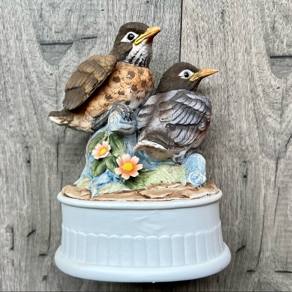 Robin KW5157 Porcelain figurine birds statue - Picture 2 of 9